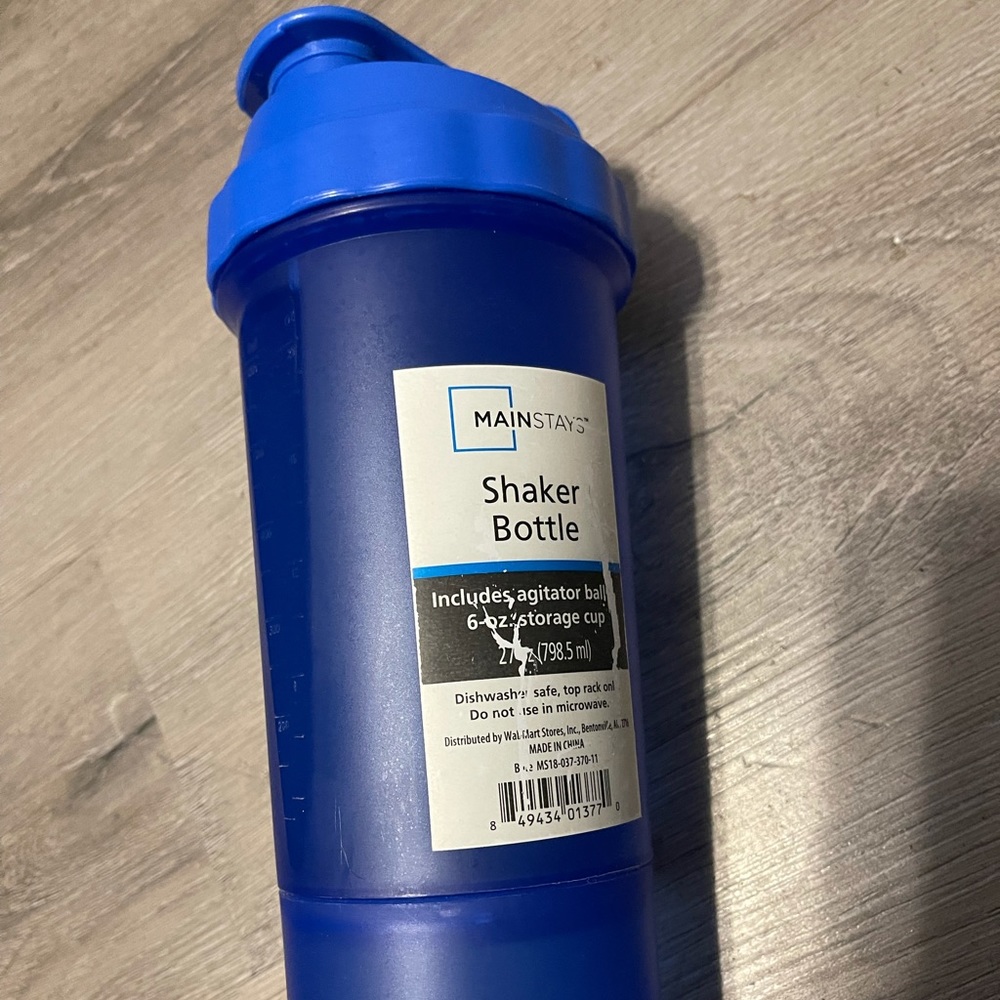 Gym shaker bottle